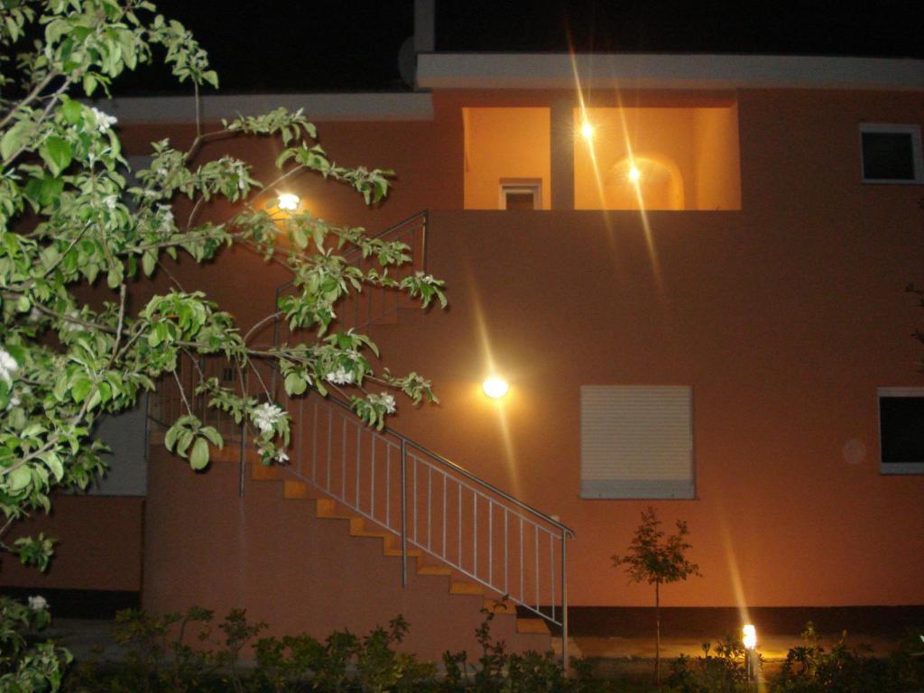 Apartments Luna Sukošan Exterior foto